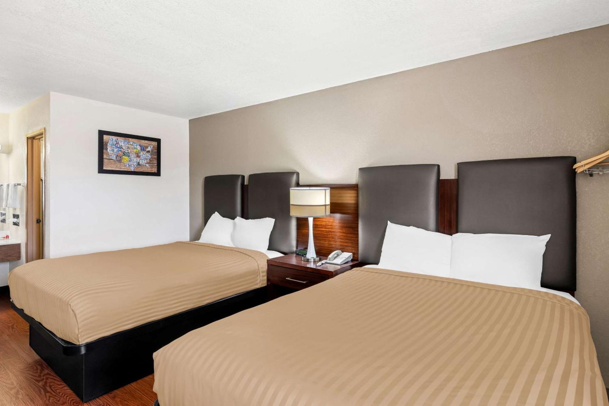 Econo Lodge Emporia Exteriér fotografie