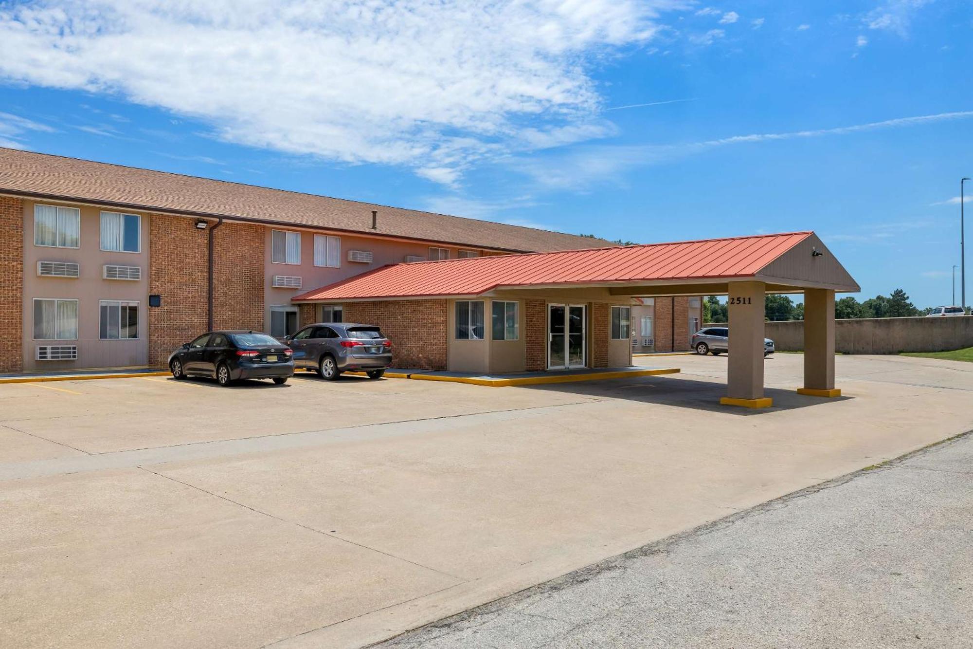 Econo Lodge Emporia Exteriér fotografie